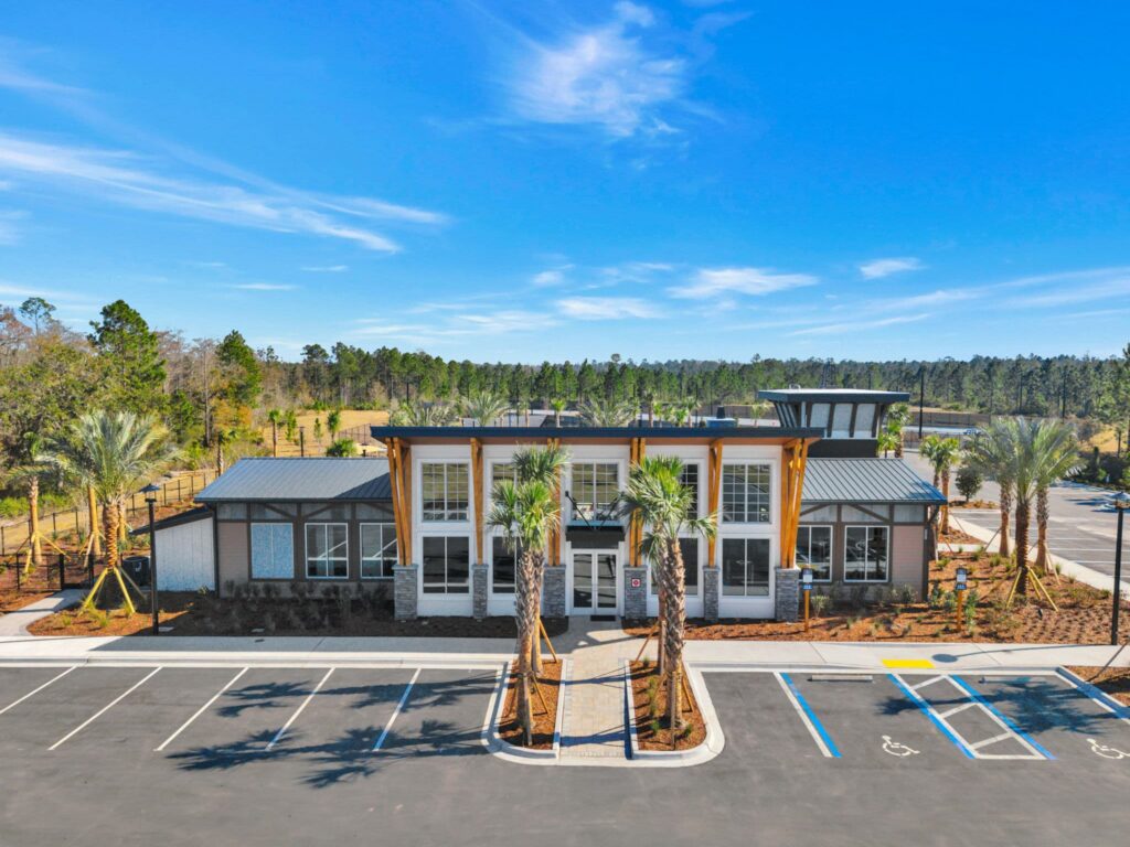 Clubhouse entrance and parking at The Landings at St Johns