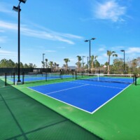 Pickleball and tennis courts at The Landings at St Johns amenity center